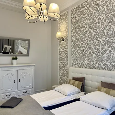 Oldtown Dluga Apartment